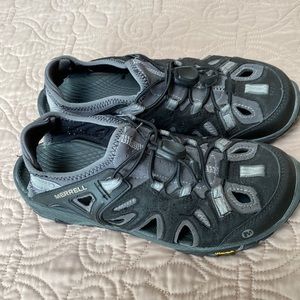 Merrill water sandal